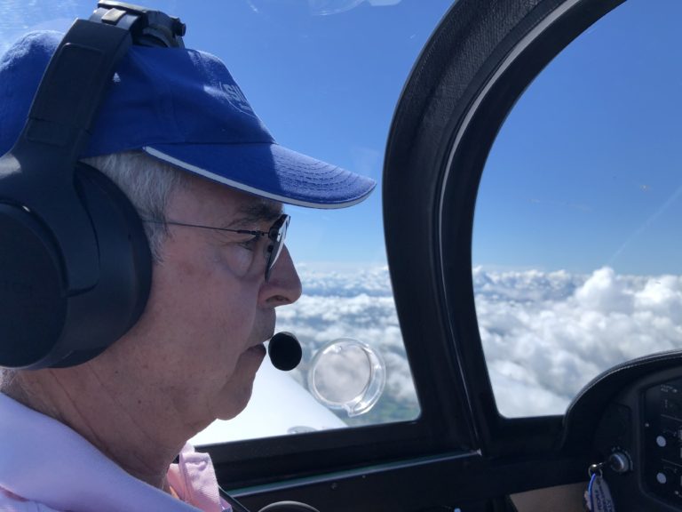 Les plages du débarquement. Le pilote de flydday aux commandes