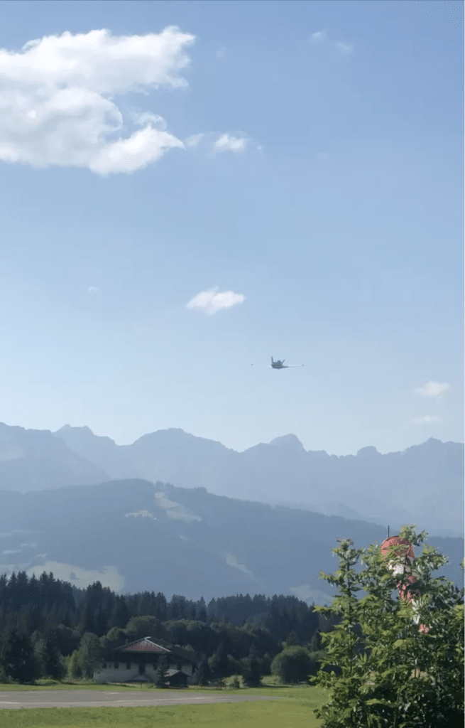 survol des alpes - altiport de Megève
