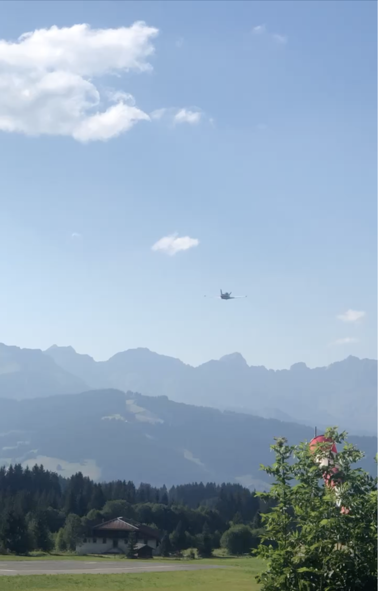 survol des alpes - altiport de Megève